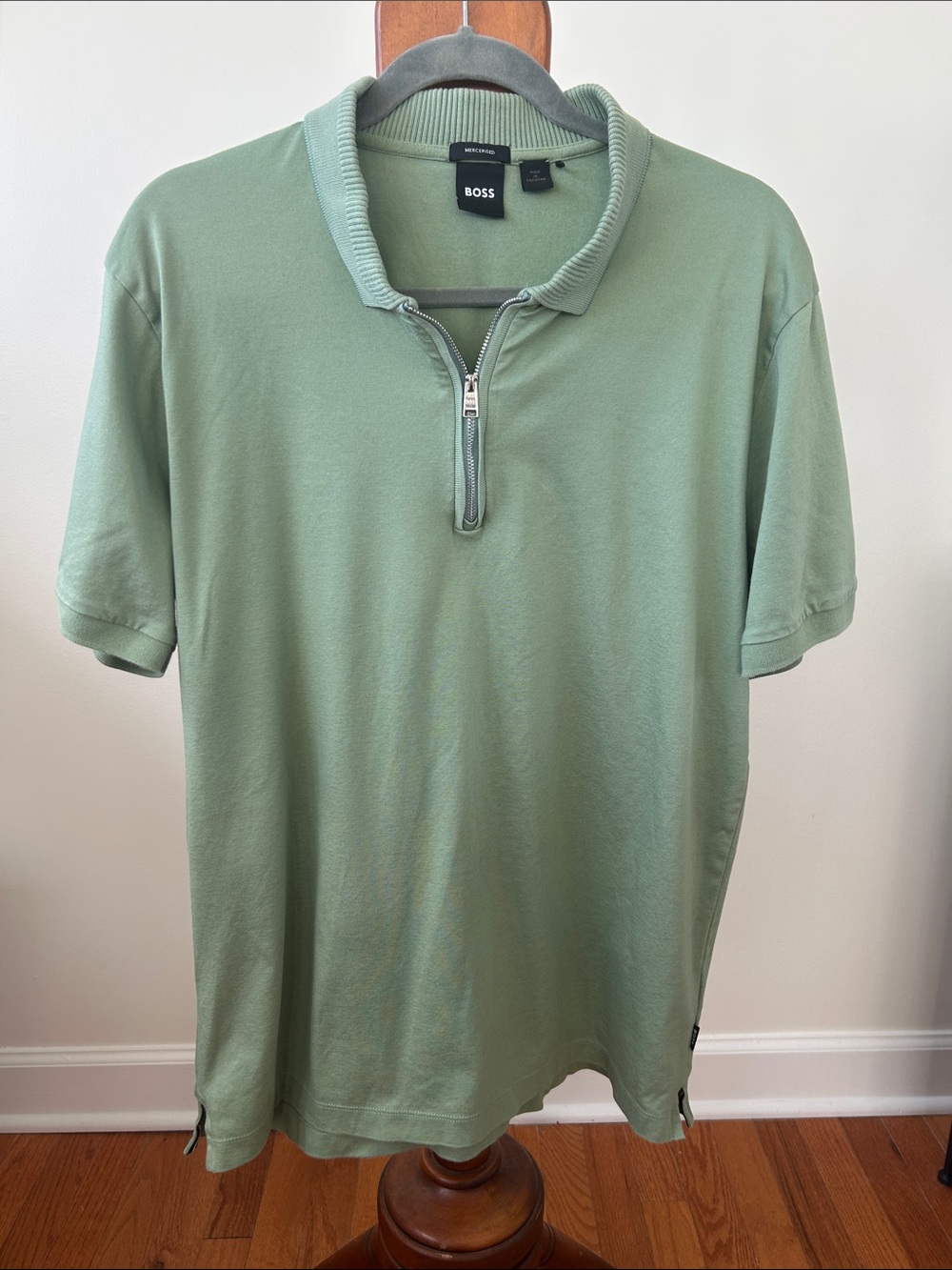 BOSS Men's Short-Sleeve Quarter-Zip Polo in Light Sage Size XL EUC